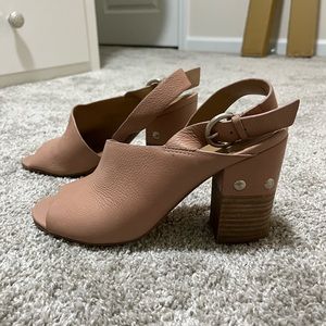 Marc Fisher Size 9 Pink/Nude leather chunky heels